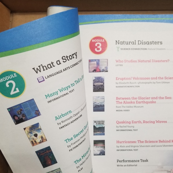 TEXAS Grade 5 softcover textbook into Reading, my book 1 - Picture 3 of 9